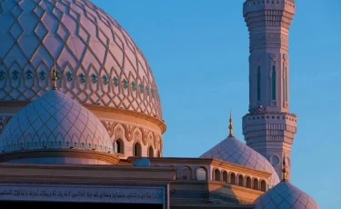 Рамазанға 8 күн қалды: Қасиетті айды әлем елдері қалай өткізеді