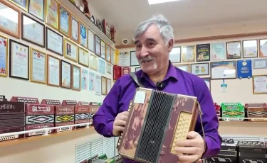 Целый оркестр в одном доме: как житель СКО превращает свою коллекцию в музей для детей