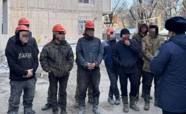 Без документов и прописки: в Алматы выявили нарушителей миграционных правил