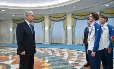 Президент XXV қысқы Олимпиада ойындарының чемпионы Михаил Шайдоровты марапаттады