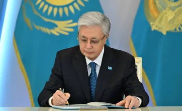 Глава государства подписал новую Конституцию Казахстана