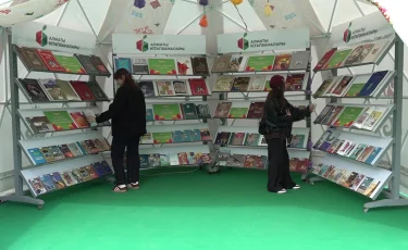 Читающая нация в действии: как KitapFest на Арбате стал культурным сердцем Наурыза