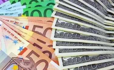 Курс валют в обменниках Алматы и Астаны 22 марта