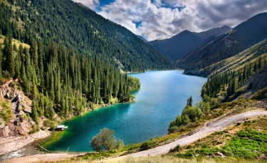 27 сәуірге арналған ауа райы: Қазақстанның қай өңірлерінде жауын-шашын болады?