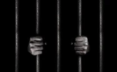 Пожизненное вместо двух лет: в ВКО изменили приговор насильнику 13-летней девочки
