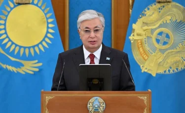 Касым-Жомарт Токаев поздравил казахстанцев с Днем Победы