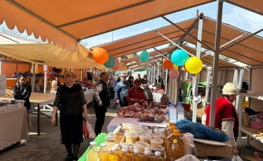 В четырех районах Алматы в праздничные дни продолжат работу продовольственные ярмарки