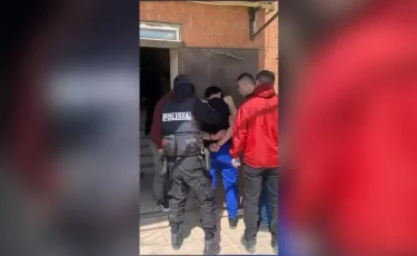 Жүк тасымалымен келген есірткі: Ақтауда 33,5 келі марихуана тәркіленді