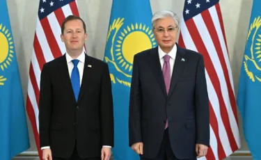 Глава государства встретился со спецпосланником Президента США по Южной и Центральной Азии