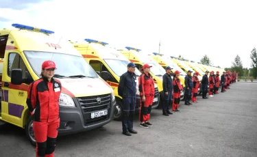 Алматы облысында медициналық мекемелерге 70 жедел жәрдем көлігі табысталды