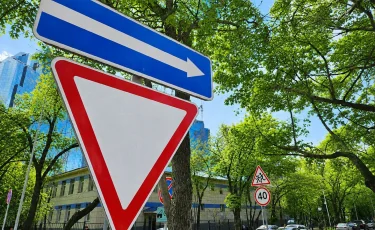 Алматыдағы екі көшеде біржақты қозғалыстың пилоттық жобасы енгізіледі