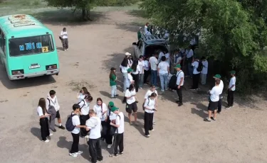 Ыстық жазды қоқыссыз өткіз: Шахтинск тұрғындары өзен жағалауын күл-қоқыстан тазартты