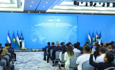 Қазақстан мен Өзбекстан өңірлері арасында құны 80 млрд теңгеден астам келісім жасалды