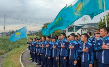 Алматыда жаңартылған Конституцияның күшіне енуіне орай мемлекеттік әнұран шырқалды