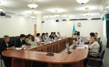 В Минтруда обсудили сингапурскую модель пенсионной системы