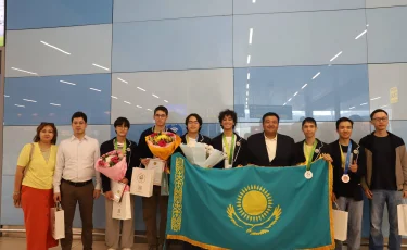 Қазақстандық оқушылар халықаралық олимпиадалардан 1 мың медаль жеңіп алды
