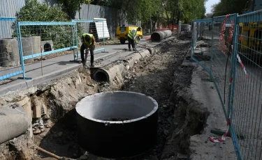 Алматының Жетісу ауданында 8 шақырымнан астам су құбыры және кәріз желілері жаңартылып жатыр