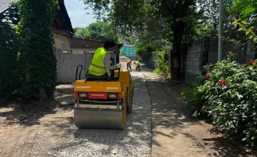 Алматының Жетісу ауданында 8 шақырымнан астам су құбыры және кәріз желілері жаңартылып жатыр